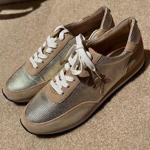 NEW WITH TAGS GOLD AND BEIGE MICHAEL KORS SNEAKERS SIZE 8